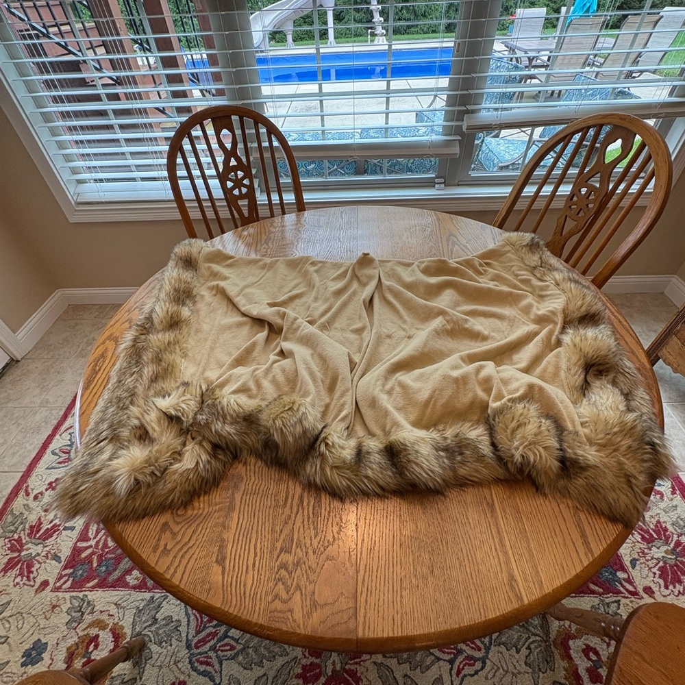 Donna Salyers Beige Faux Fur Trimmed Cape One Size